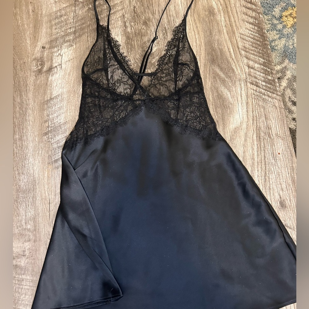Black lace dress
